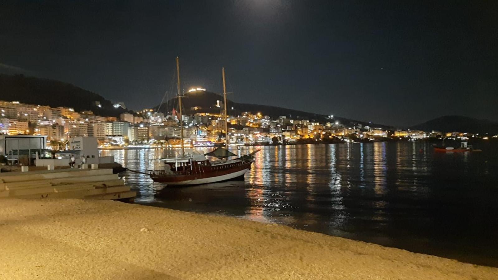 Apartmán Sadet'S Penthouse Saranda Exteriér fotografie